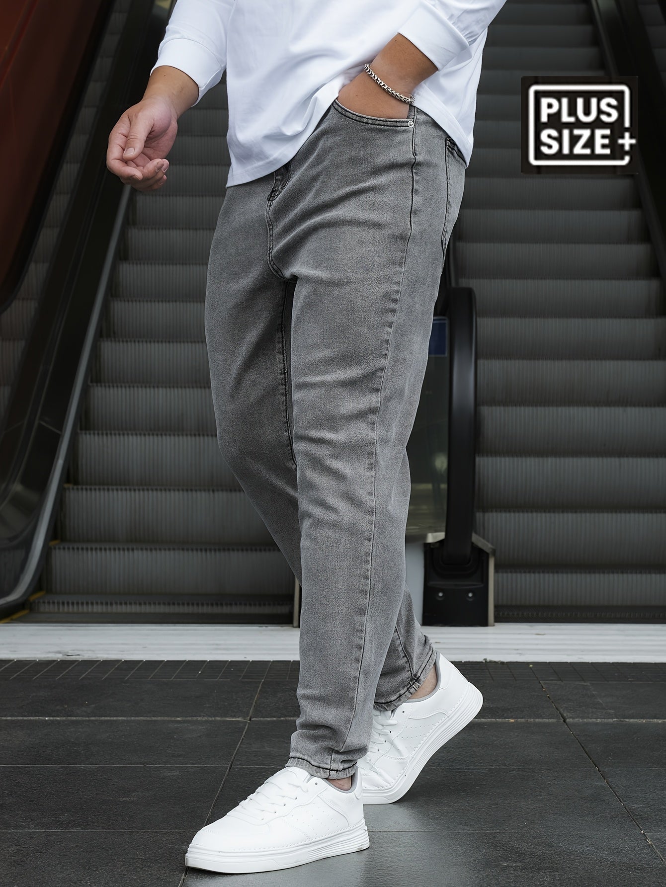 Plus Size Loose Fit Jeans